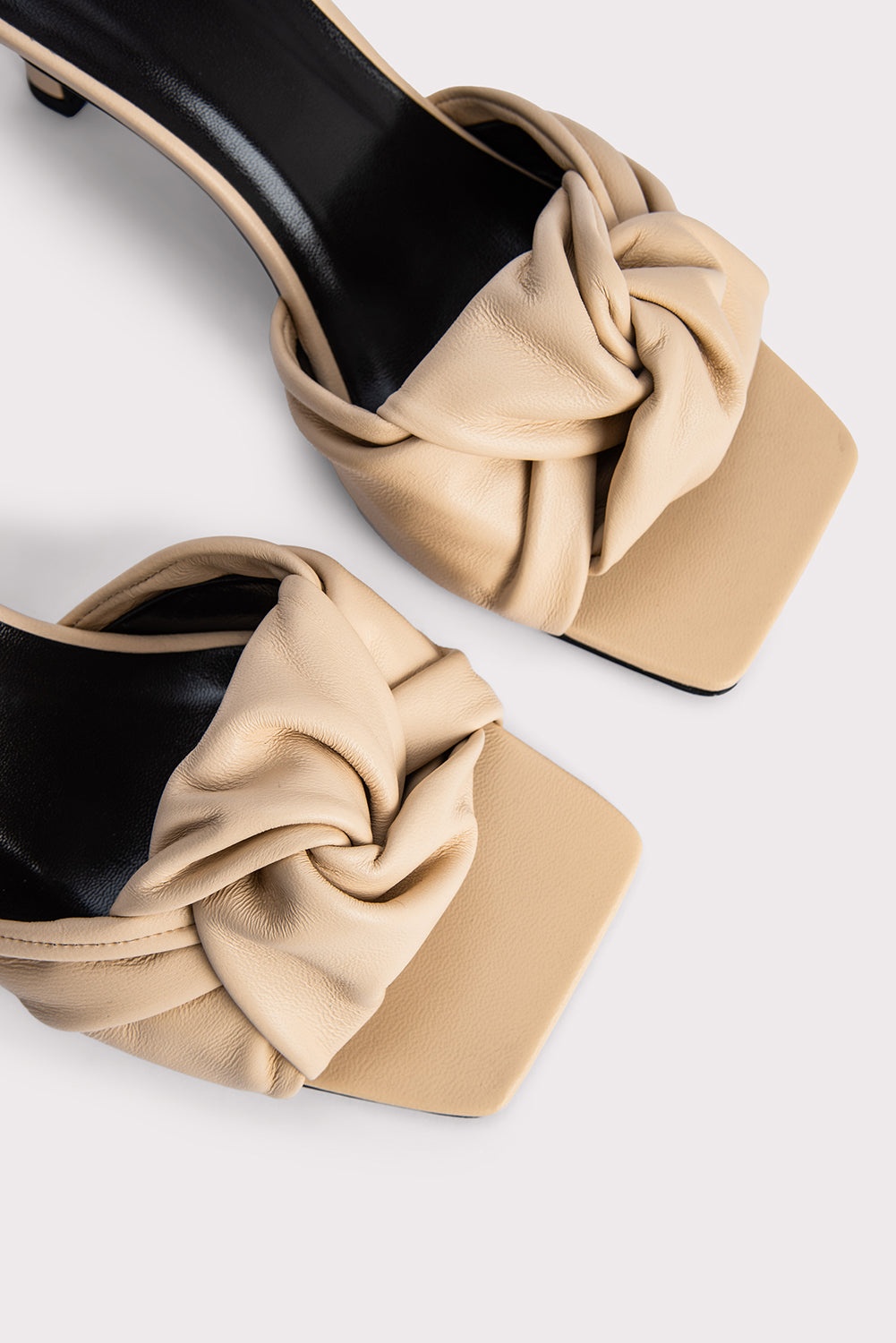 Lana Sable Nappa Leather - 5