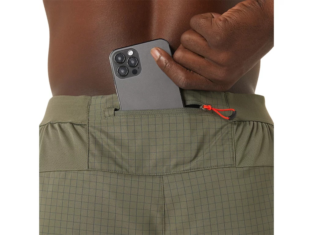MEN'S FUJITRAIL LOGO SHORT - 6