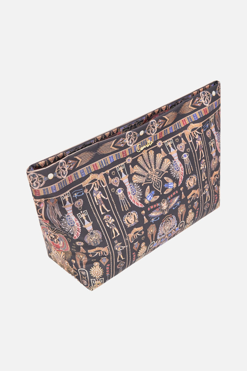 CAMILLA LARGE MAKEUP CLUTCH outlook