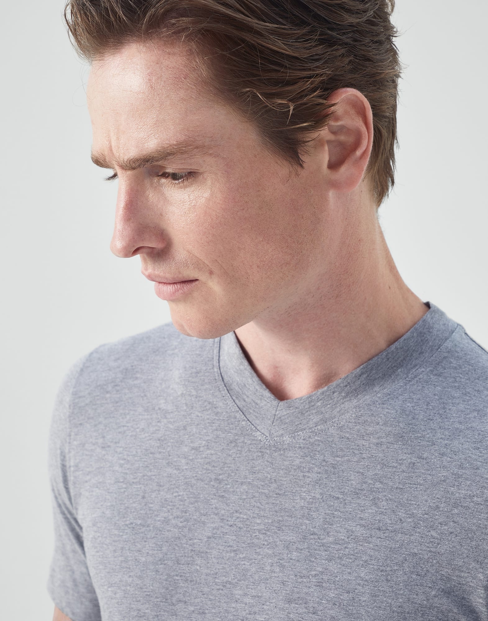 Cotton jersey slim fit T-shirt with V-neck - 3