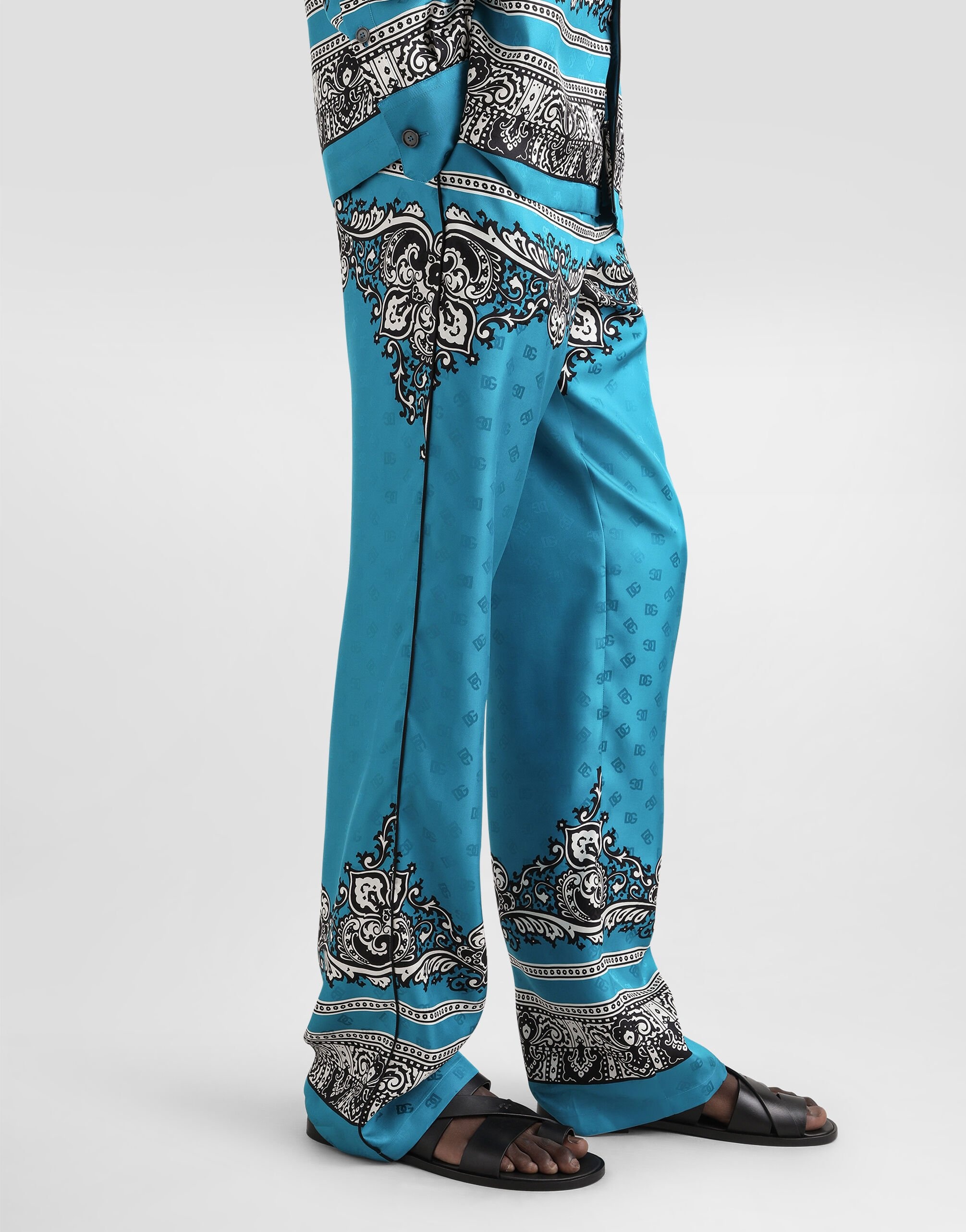 Silk pajama pants with bandanna print - 4