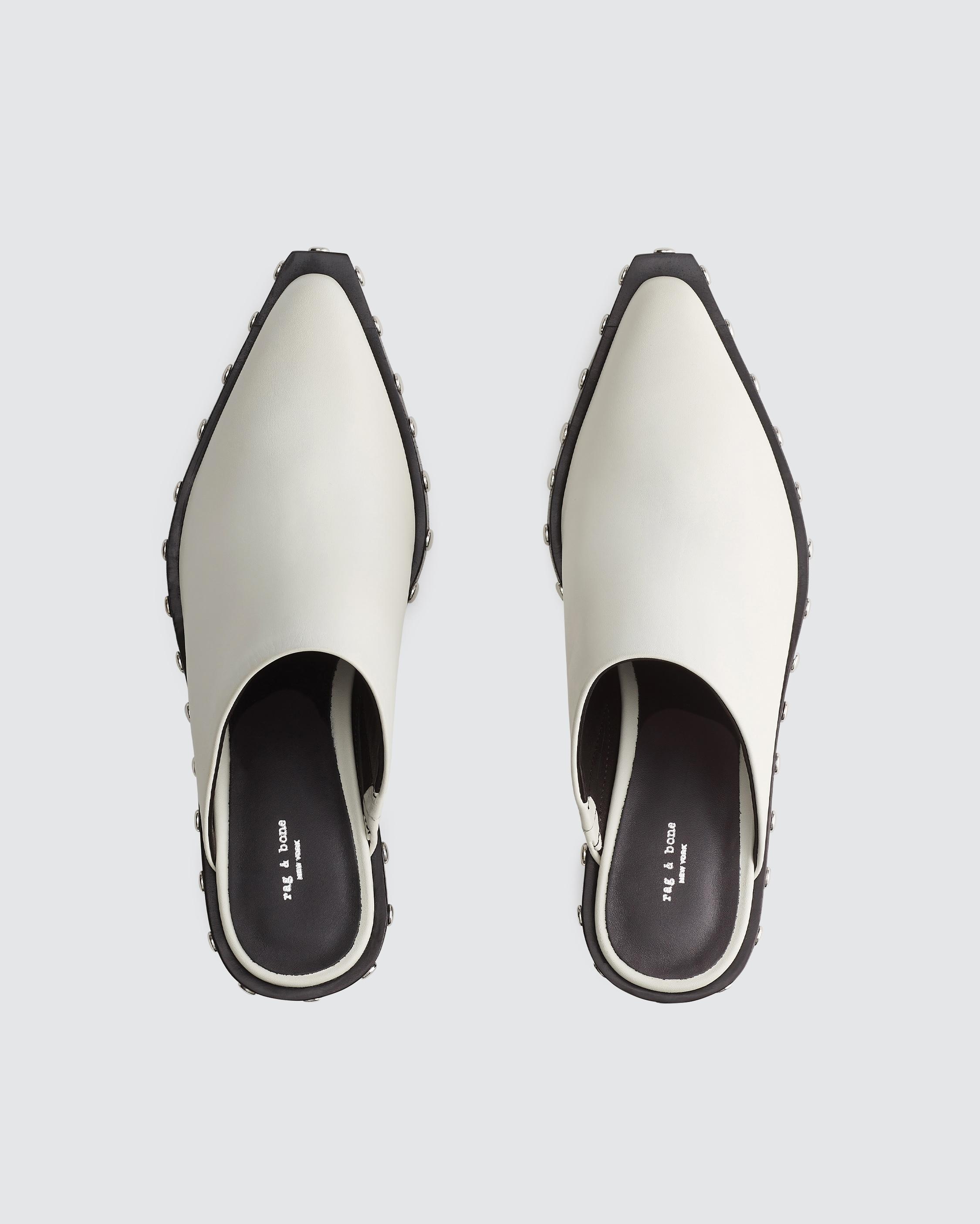 Santiago Mule - Leather
Wedge Heel - 4