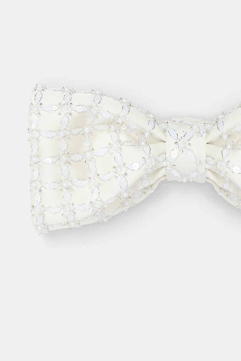 SPARKLING STATEMENT bow 4