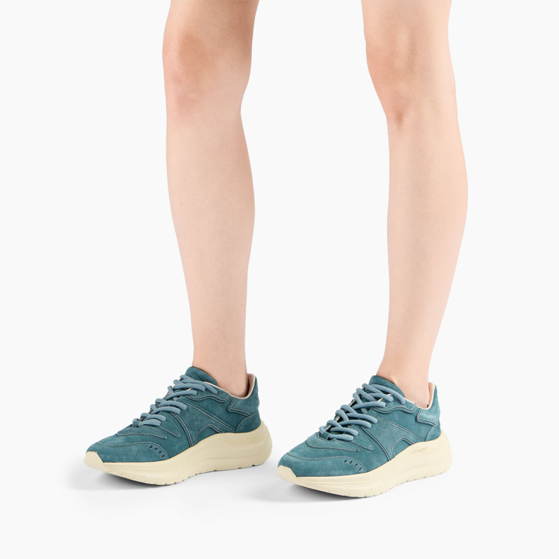 Mia Sneakers 6
