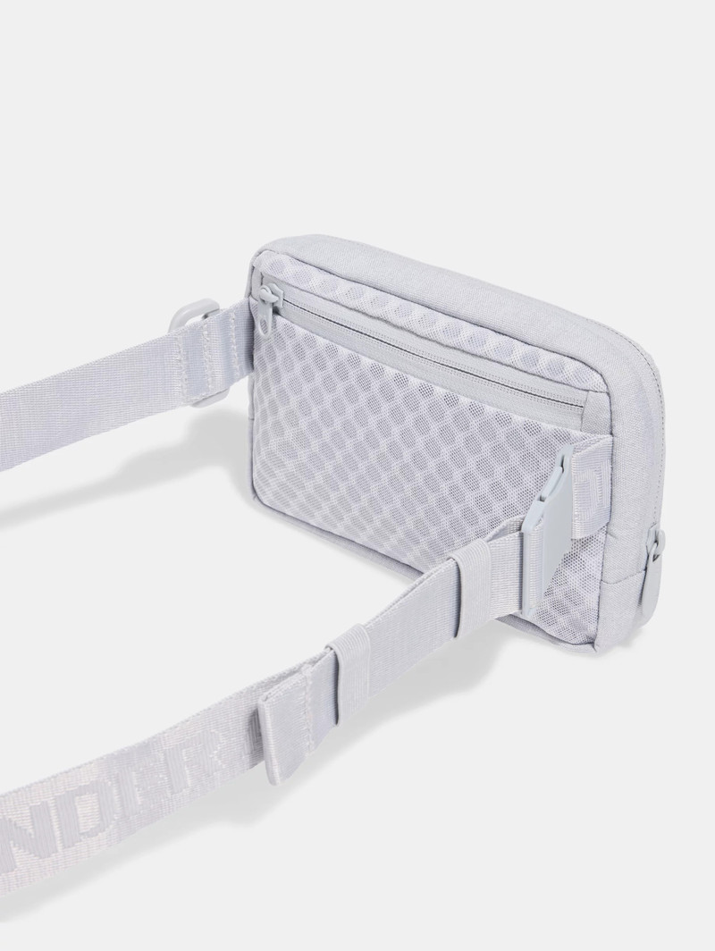 Under Armour UA Essential Waist Bag Crossbody outlook