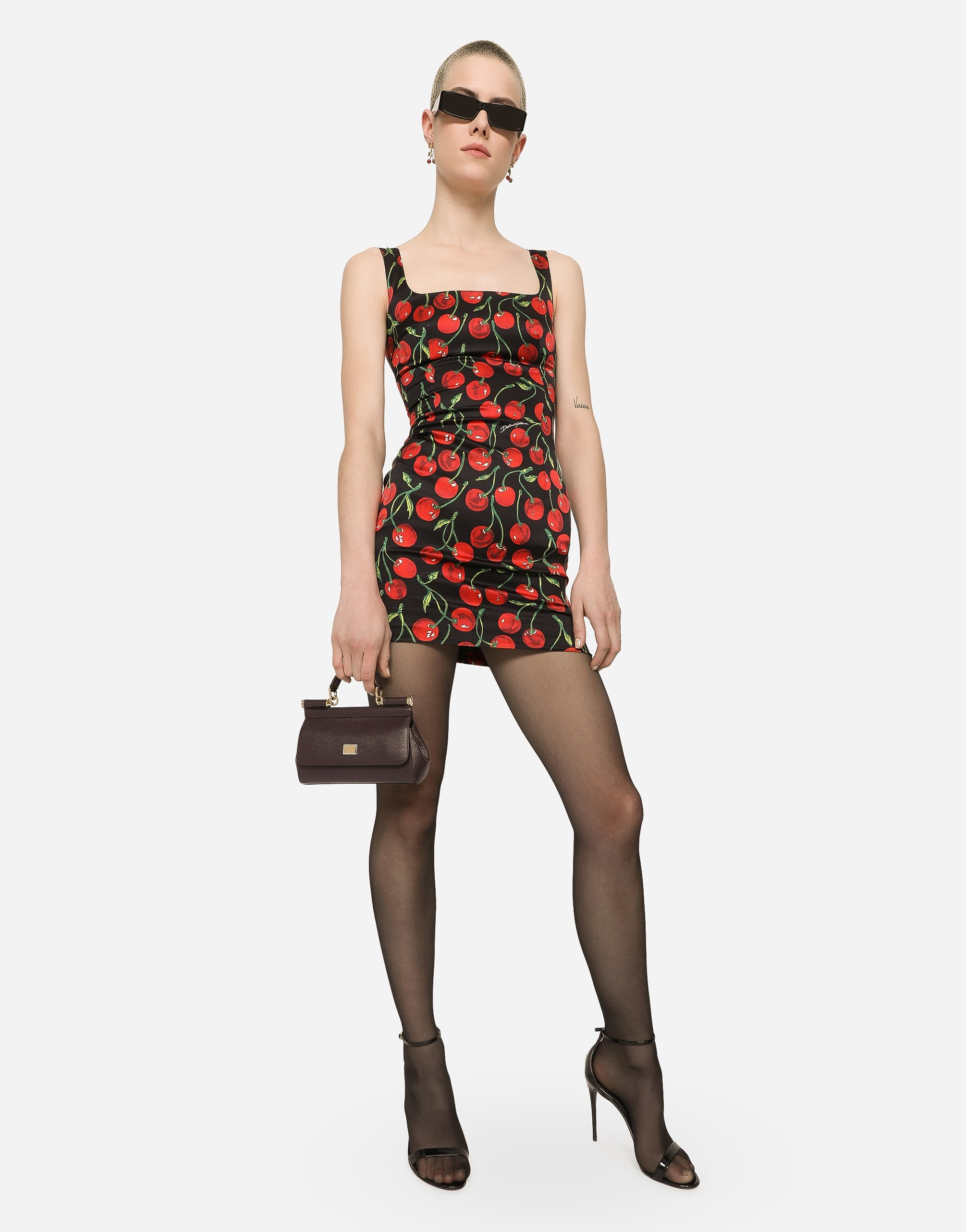 Short cherry-print satin dress - 2