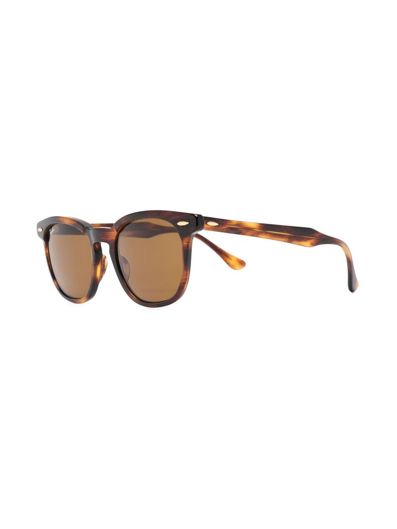 Ray-Ban Hawkeye wayfarer-frame sunglasses outlook