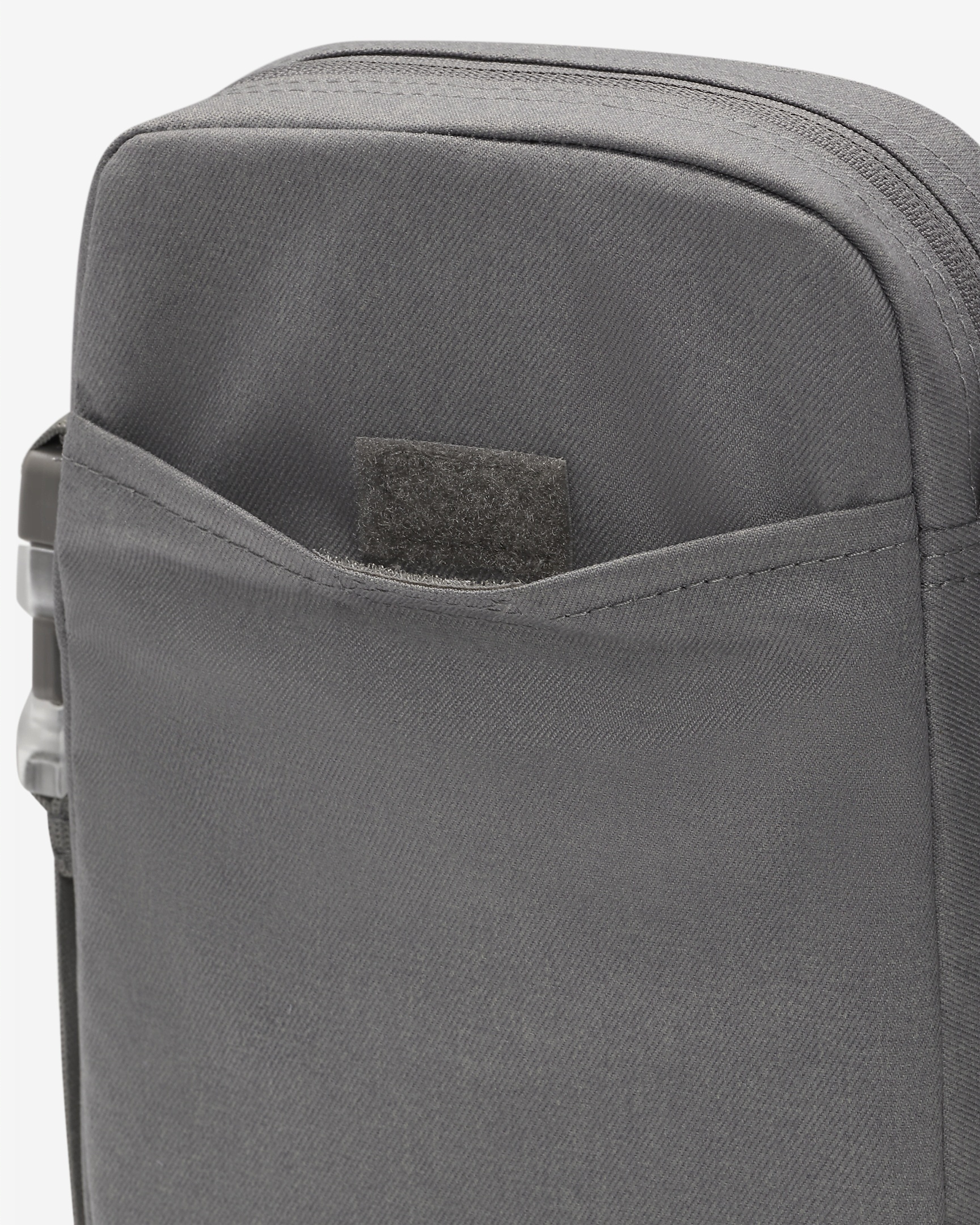 Nike Elemental Premium Crossbody Bag (4L) - 9