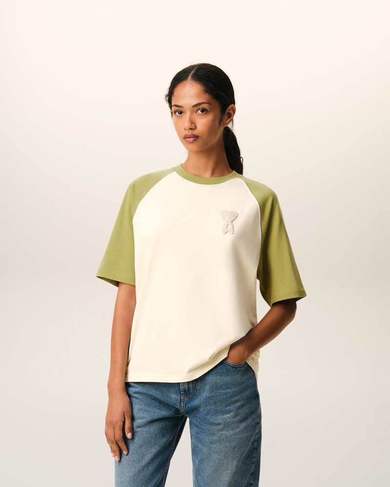 AMI Paris WHITE AND GREEN COTTON AMI DE COEUR KNITTED PATCH T-SHIRT outlook