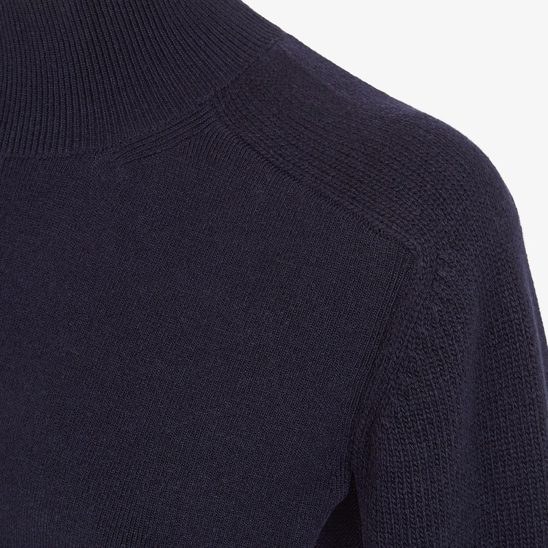 Sweater 3