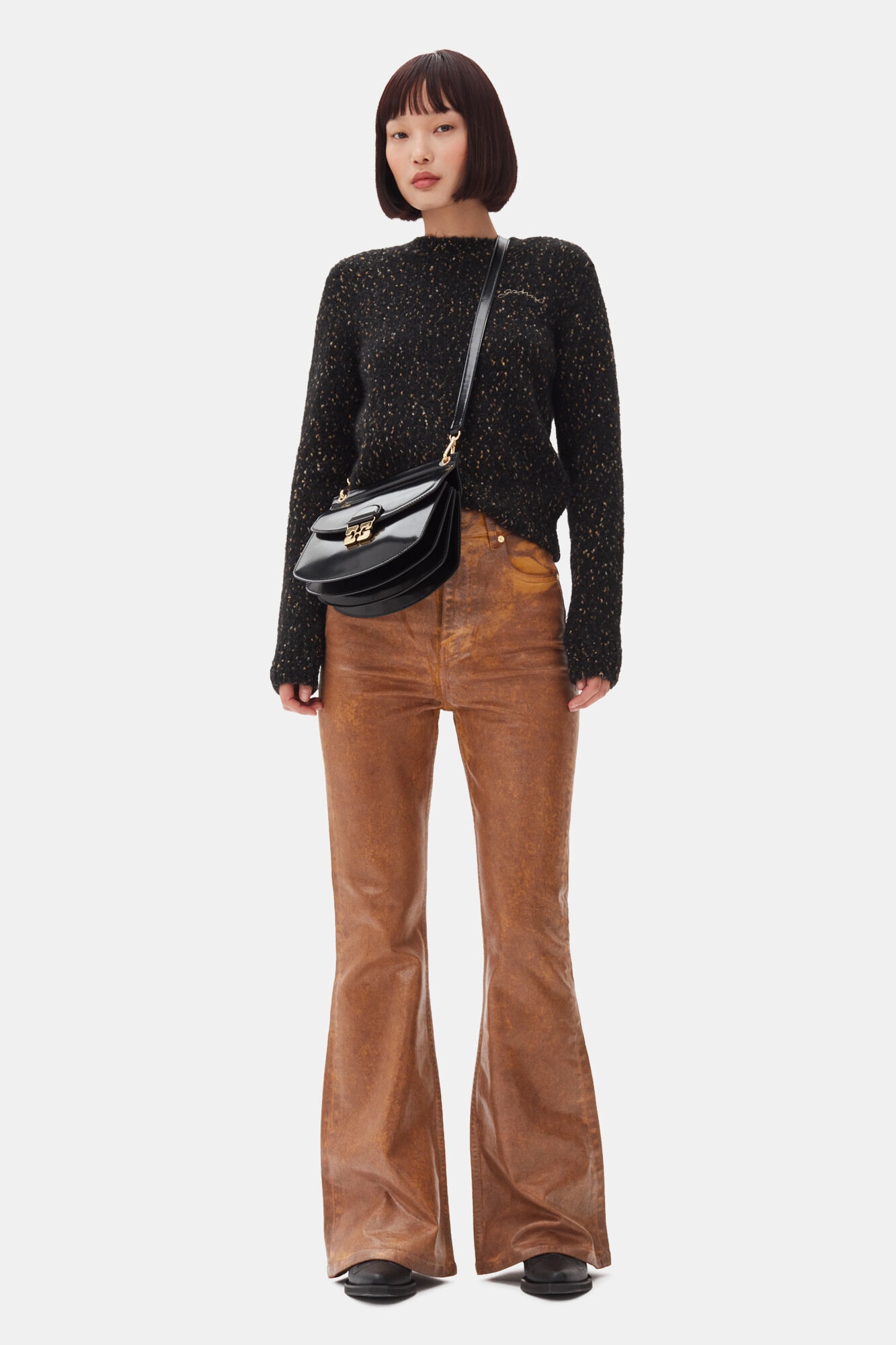 BLACK O-NECK SWEATER - 3