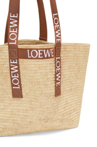 かごバッグ LOEWE B507X23X10 FOLD SHOPPER IN RAFFIA B507X23X10_1100_1F.jpg?sw=1200