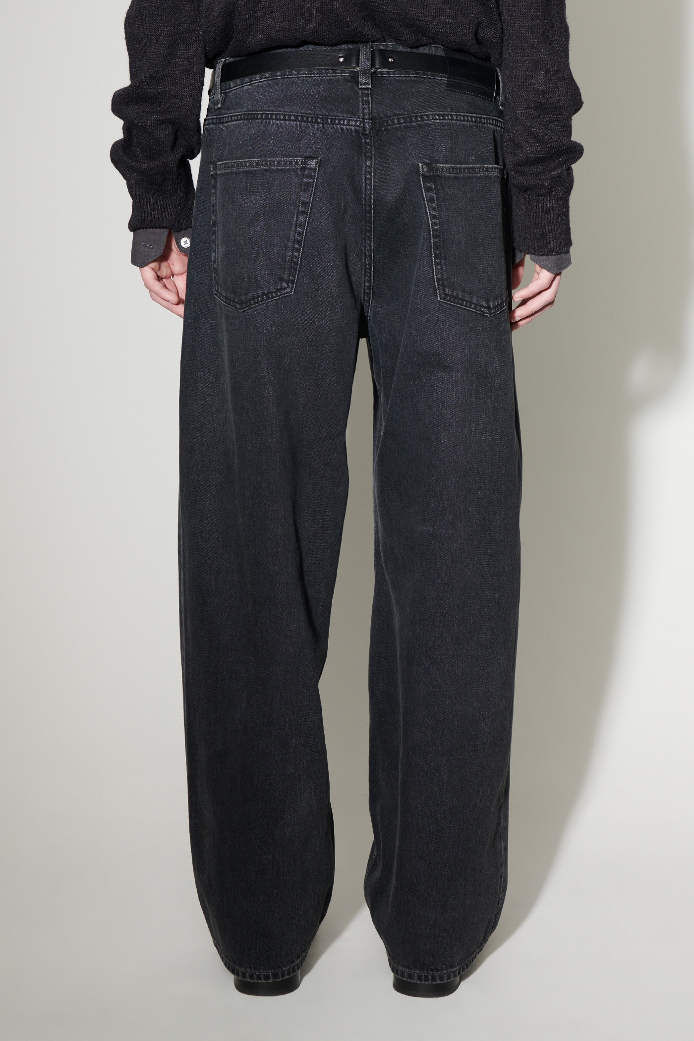 Vast Cut Washed Black Denim - 5