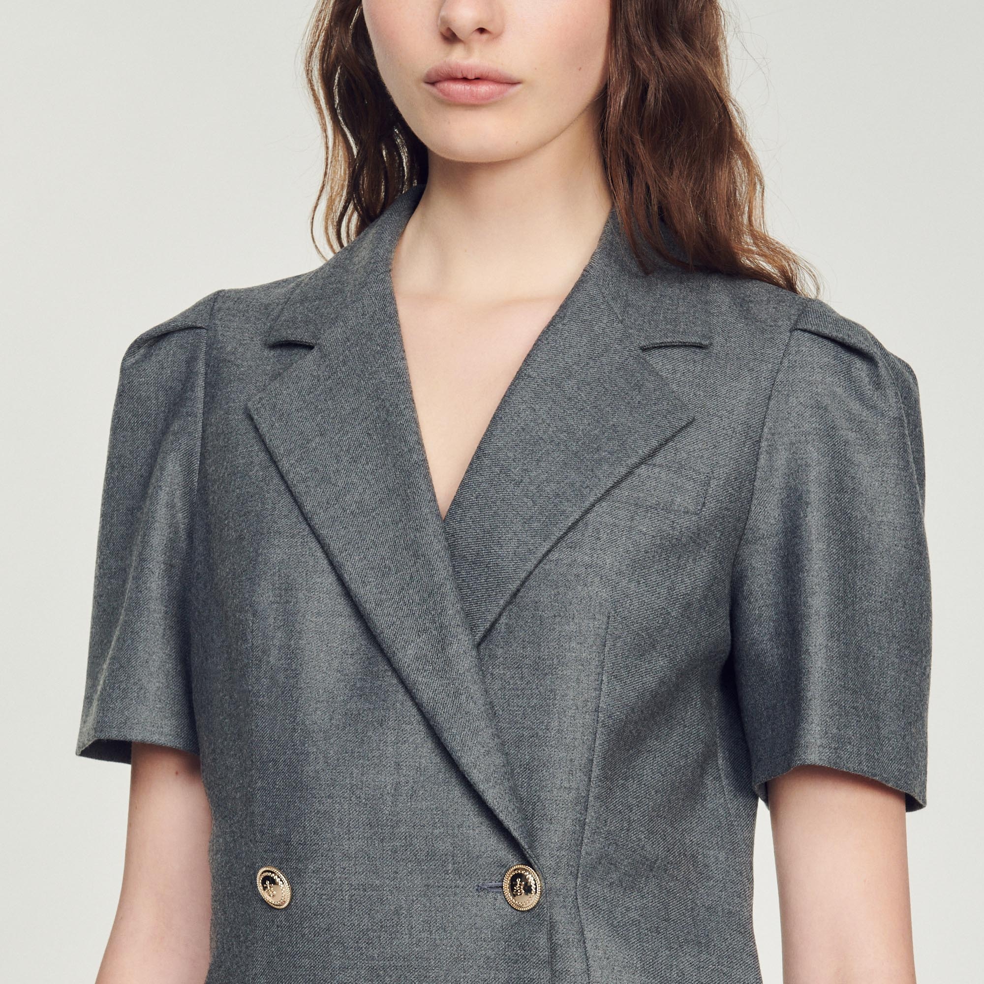 Short dress with tailored collar - 4