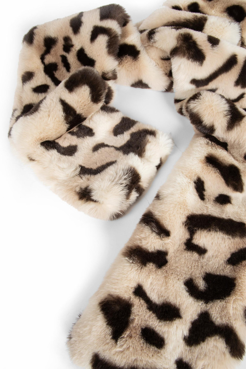 VAQUERA Vaquera Woman Black&white Scarves outlook
