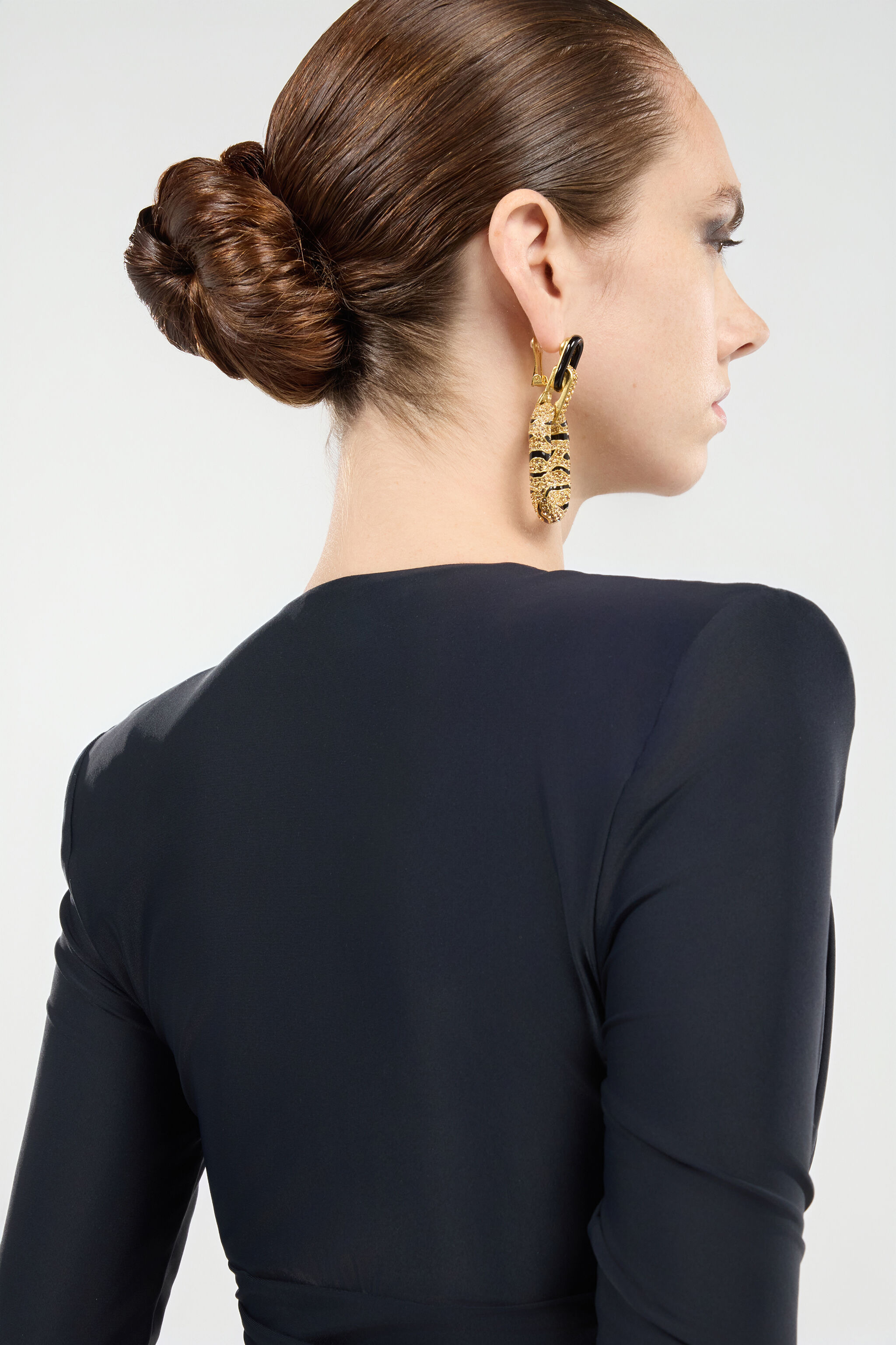 Black Midi Dress With Ruffles - 7