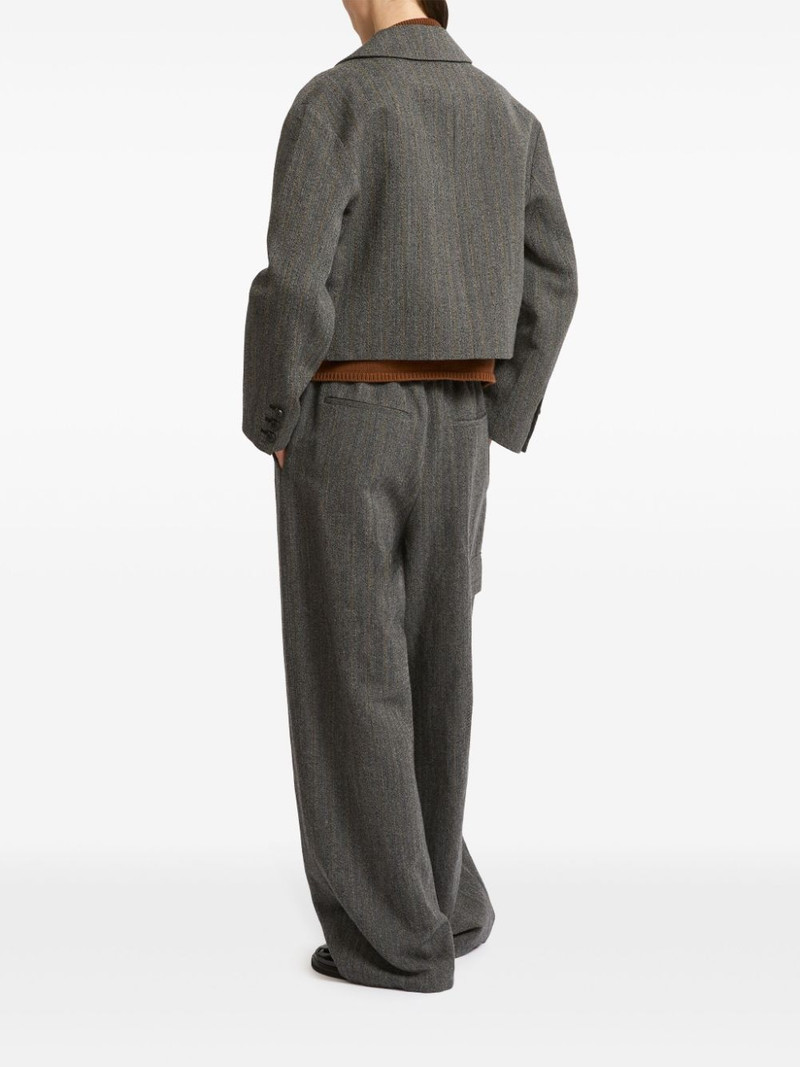 notched lapel jacket 3