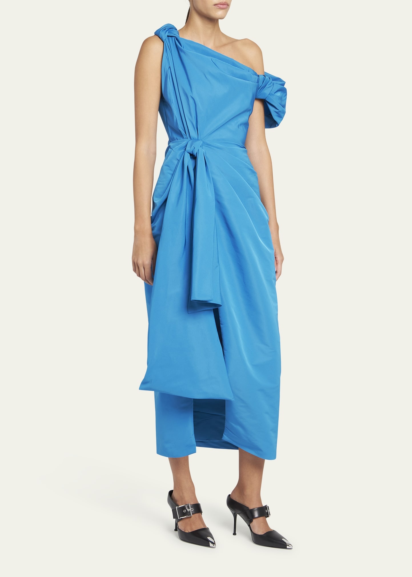 【送料&関税込】Alexander Mcqueen Dress With Ruching Alexander McQueen Off-Shoulder Midi Dress with Ruched Bow