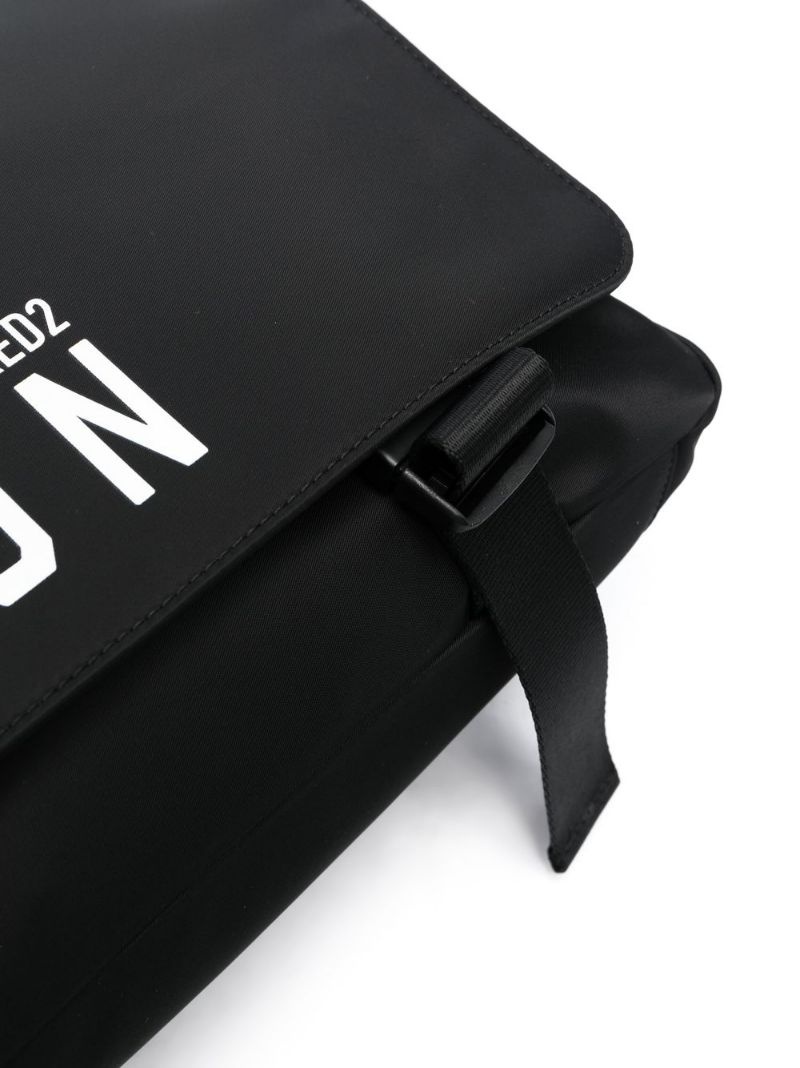 DSQUARED2 Icon logo-print shoulder bag | farfetch | REVERSIBLE