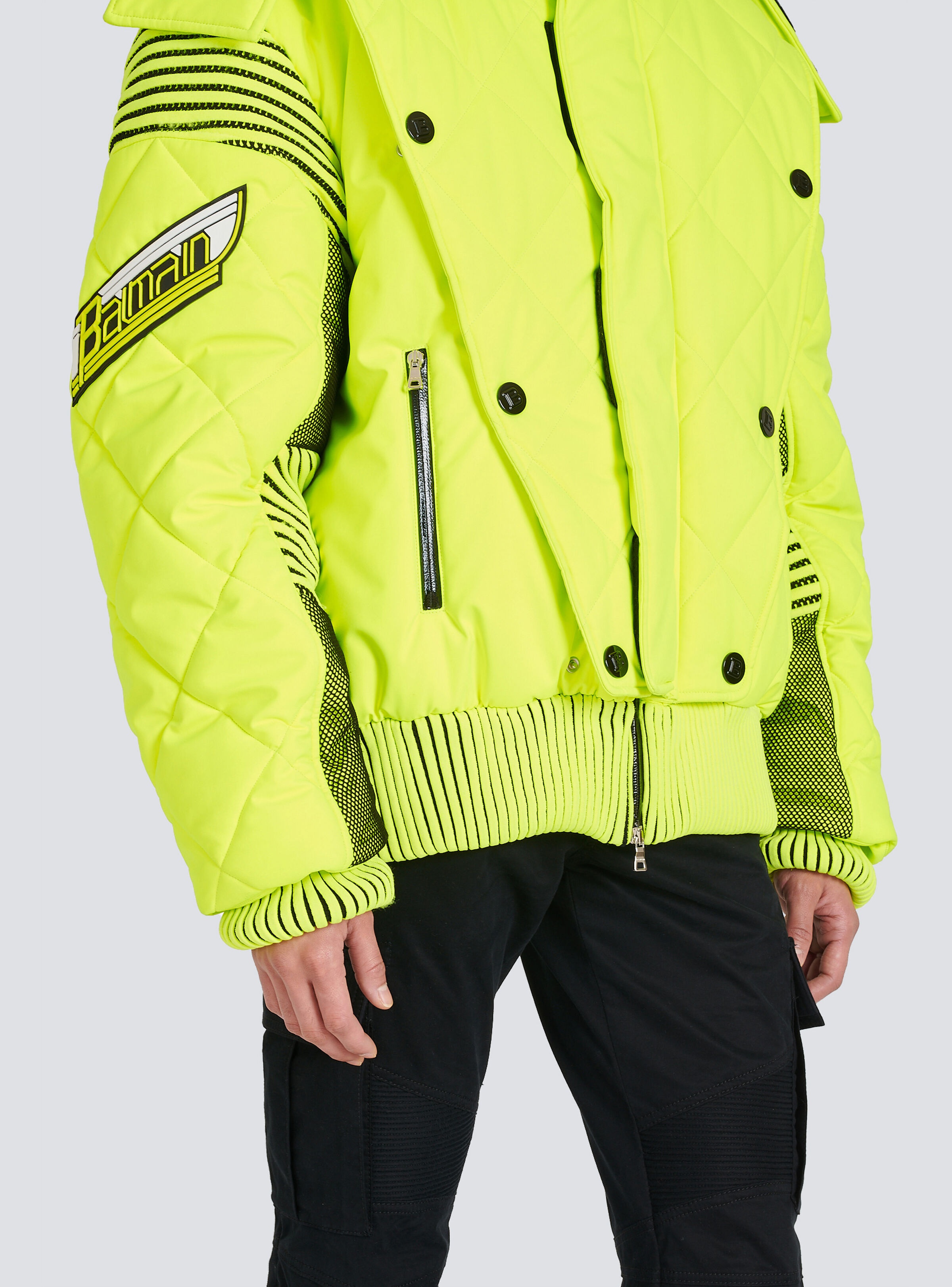 Hooded neon quilted jacket - 8