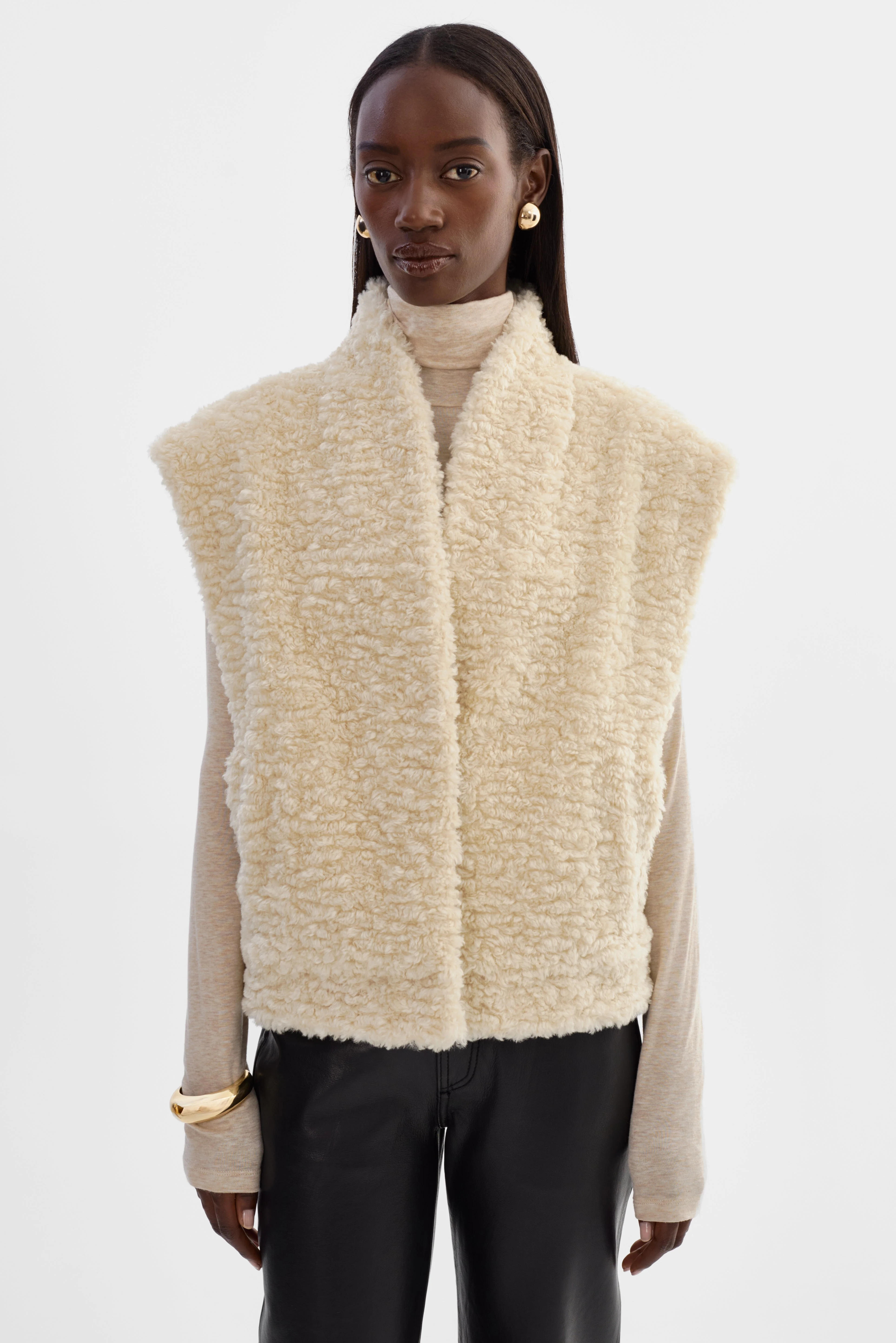 DUA | Reversible Sherpa Vest - 1