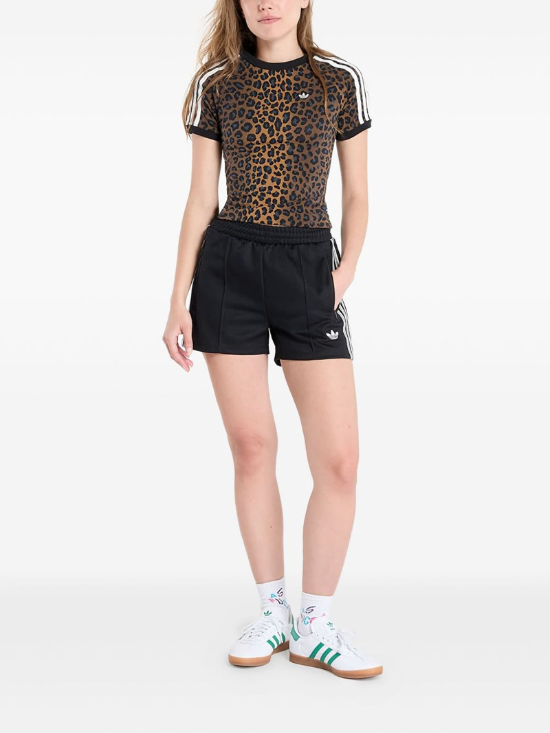 adidas Summer Glow logo-detail short outlook