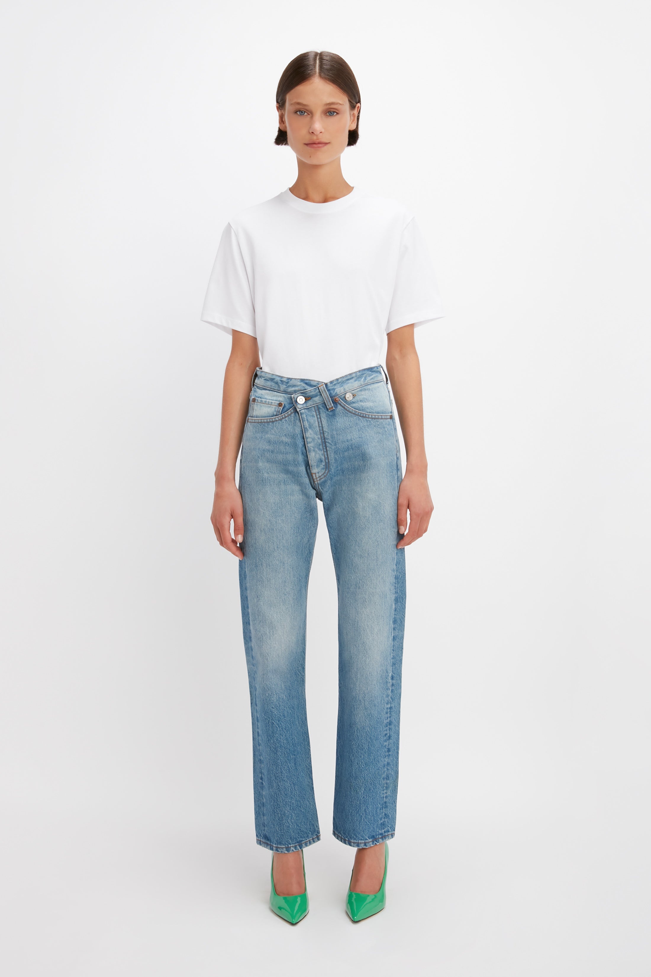 Phoebe Boyfriend Fit Jean in California Wash - 2