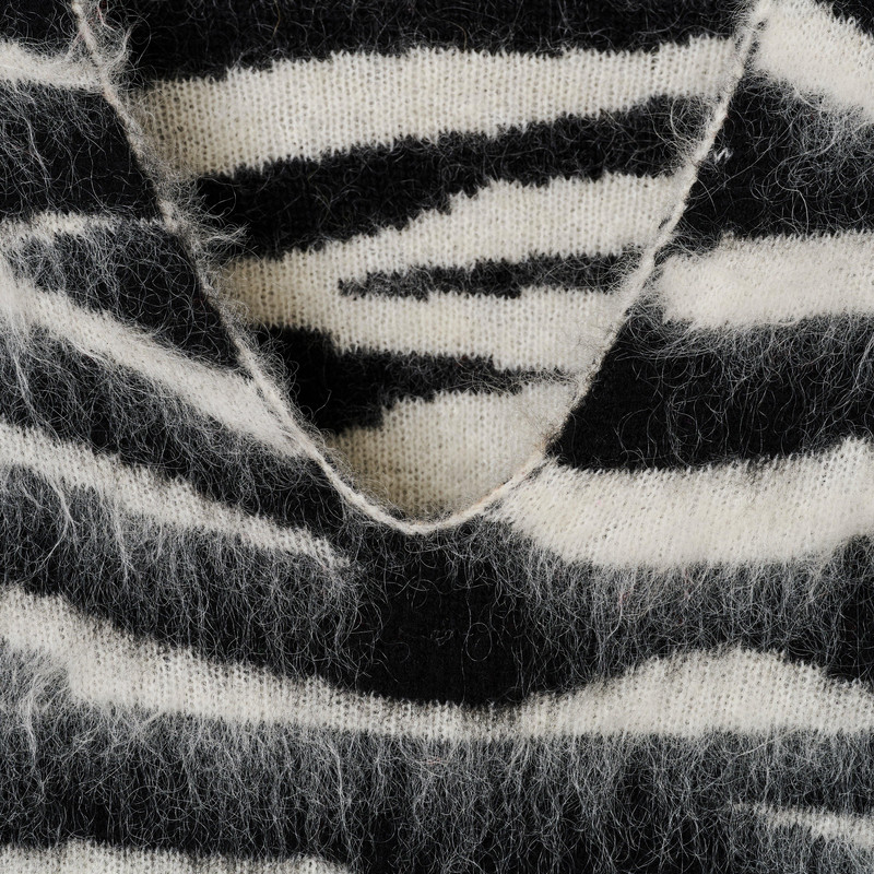 THE BRUSHED ZEBRA SWEATER 6
