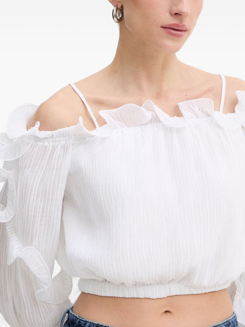 ruffled-trim top 4