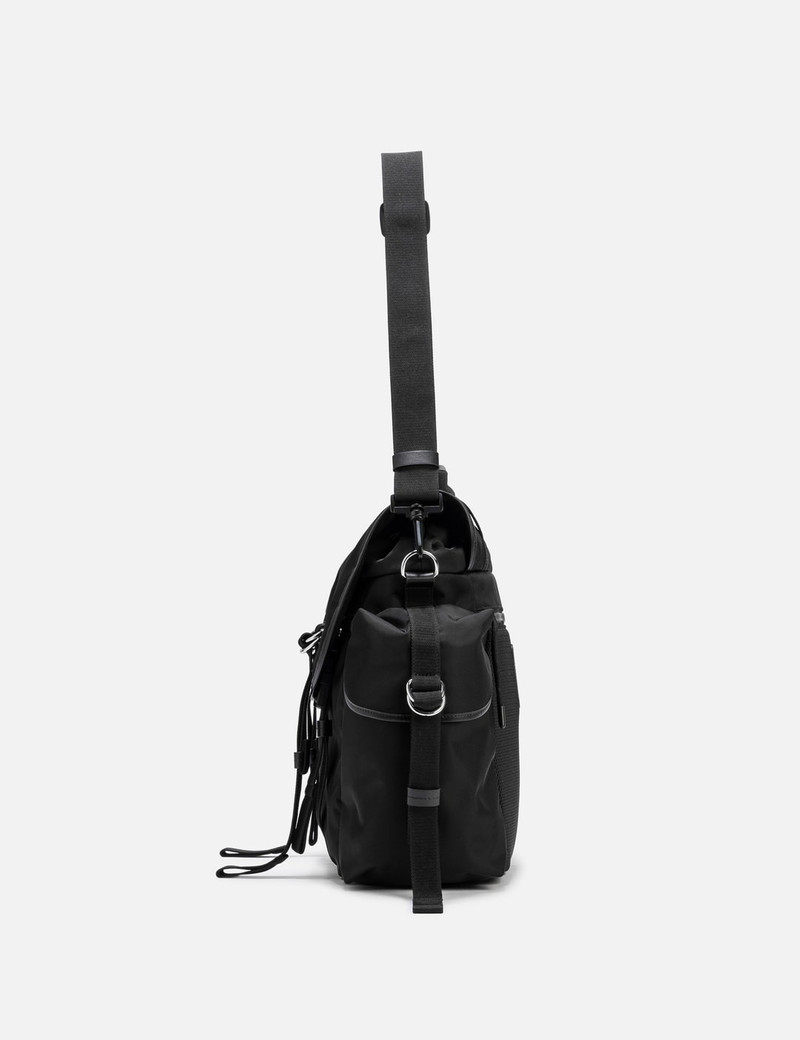 Maison Margiela HIGH TECH MESSENGER outlook