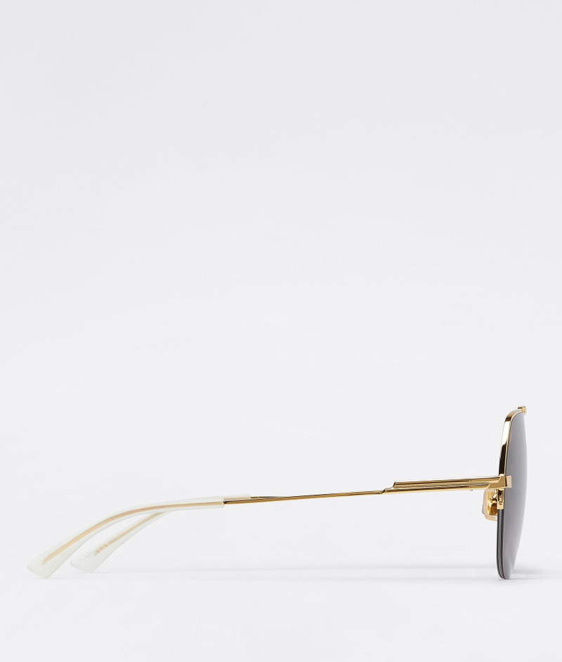 Bottega Veneta classic outlook