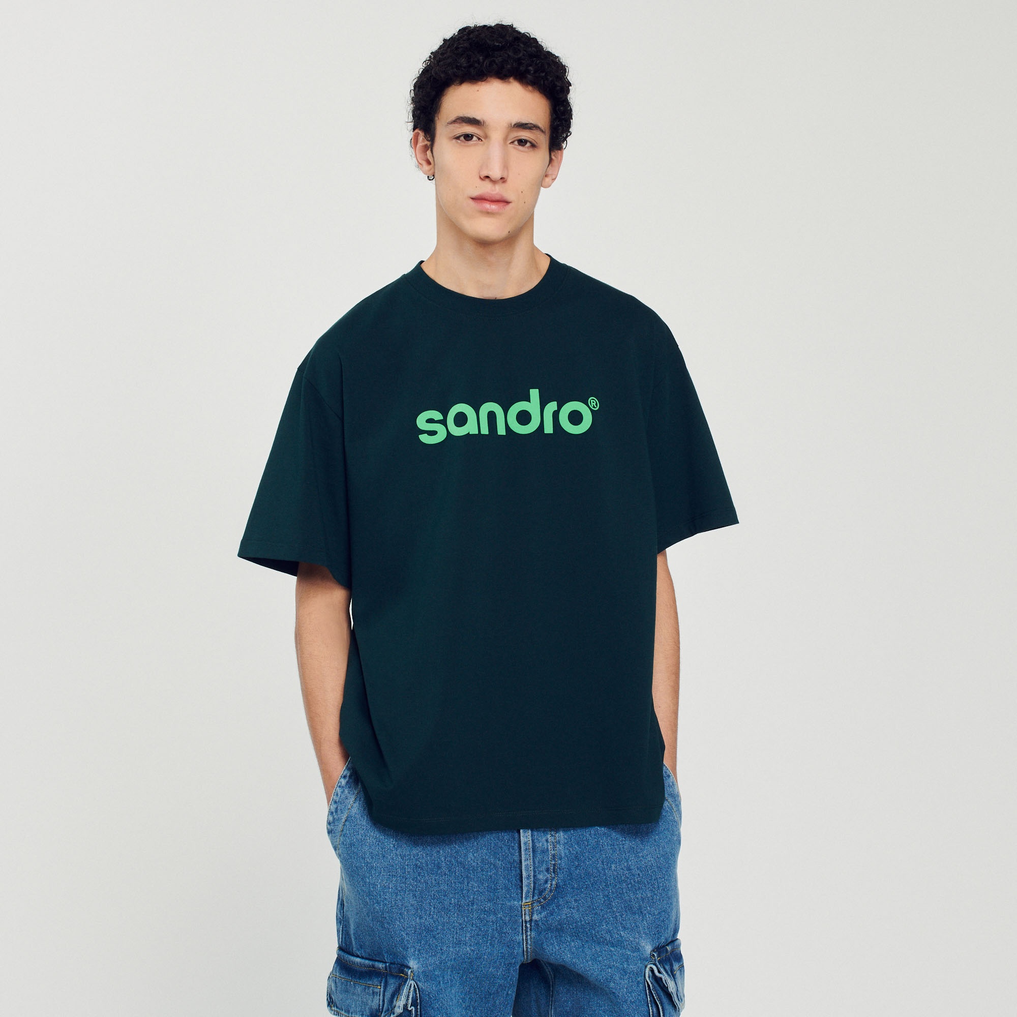 【関税 送料無料】SANDRO ロゴ Ｔシャツ Sandro Oversized logo T-shirt | REVERSIBLE