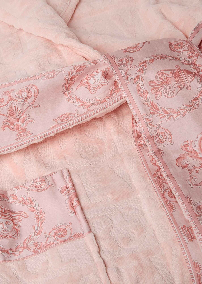 I ♡ Baroque Bathrobe 5