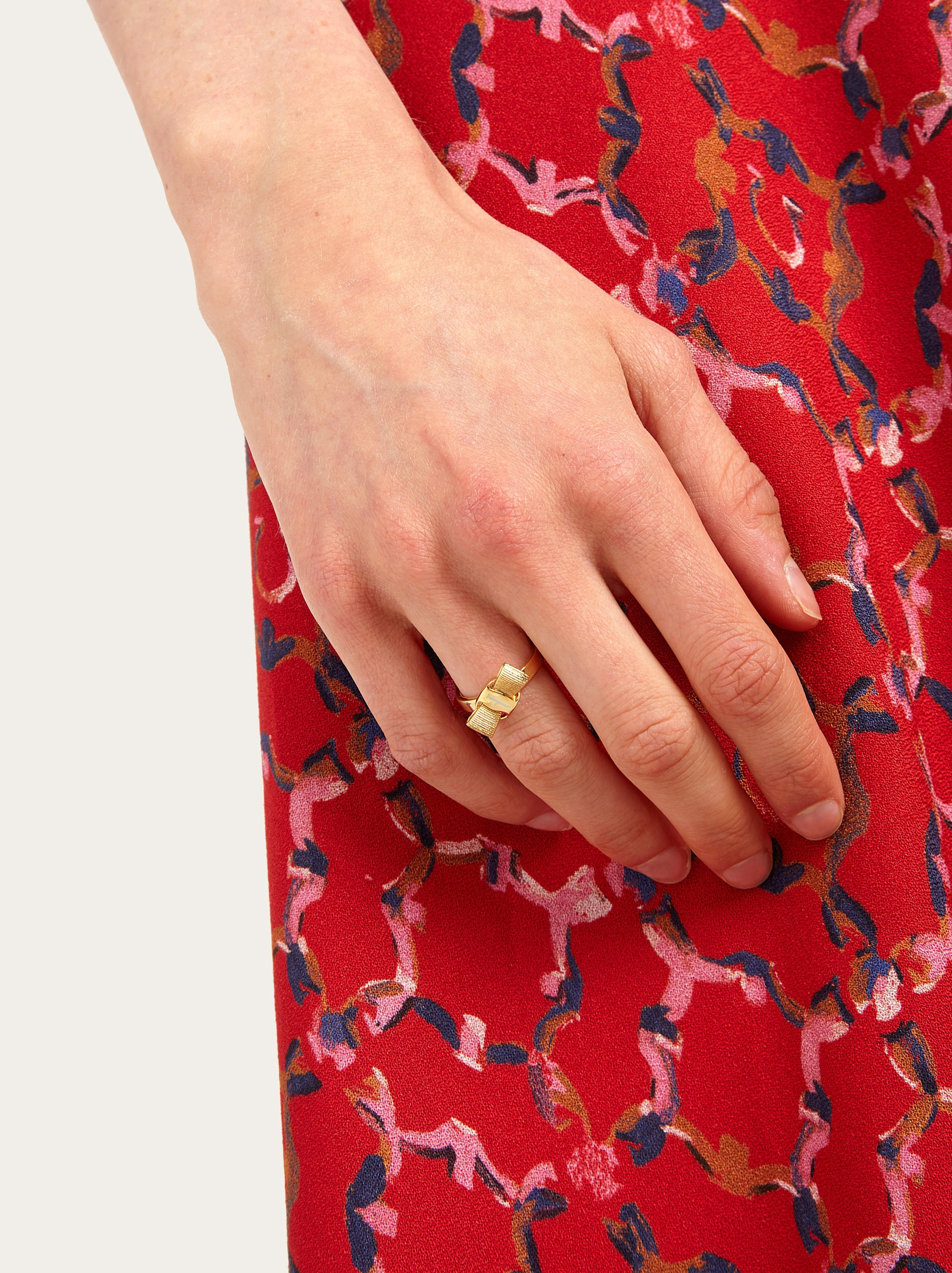 Vara bow ring - 3
