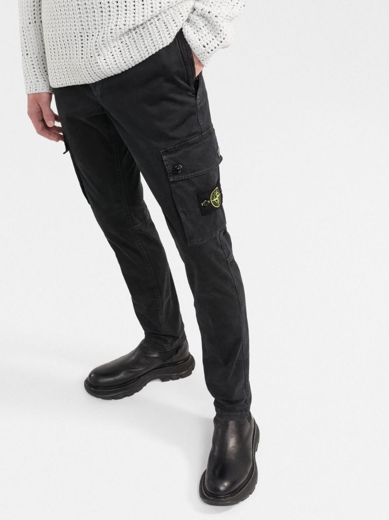 Compass-patch cargo trousers - 3