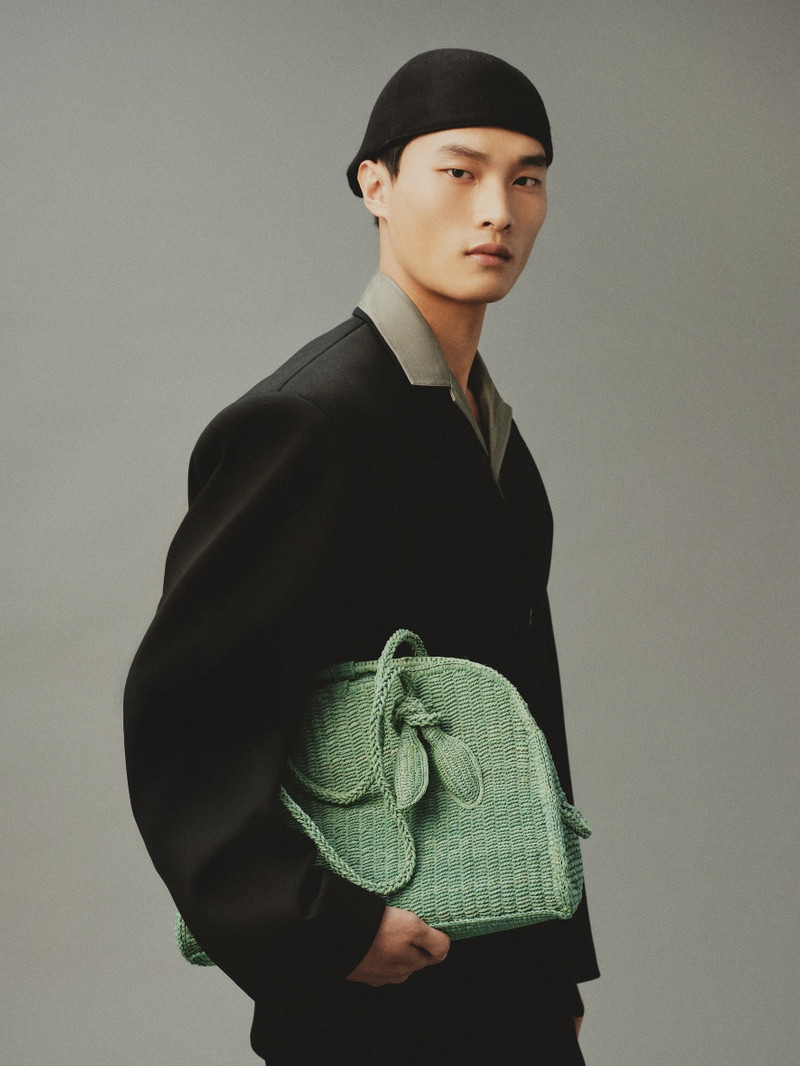 JACQUEMUS The raffia Turismo outlook