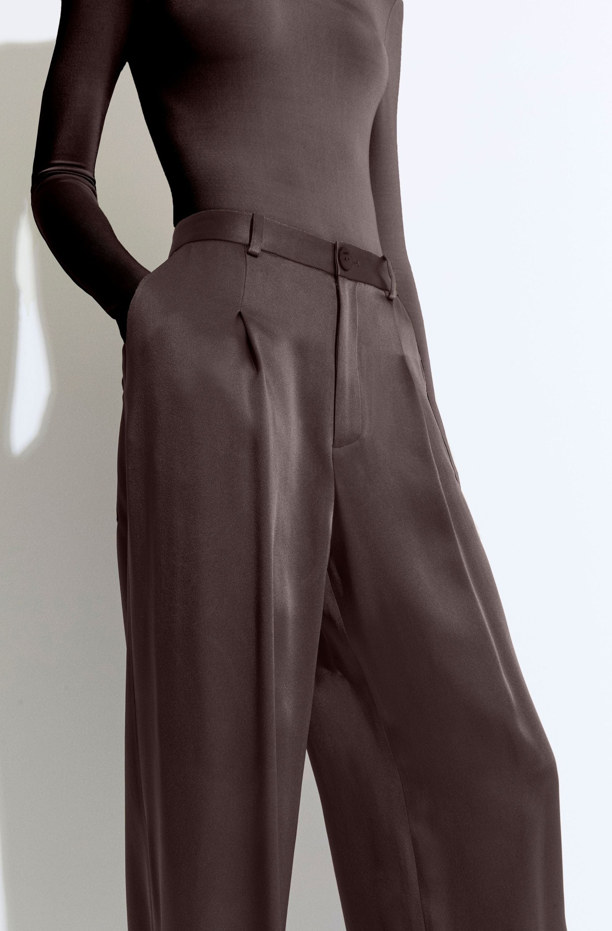 Satin Relaxed Pleated Pant - 4