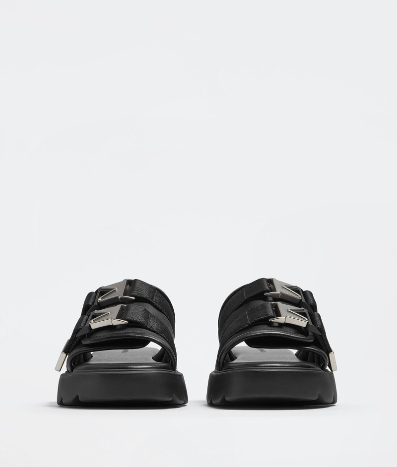 Bottega Veneta flash outlook