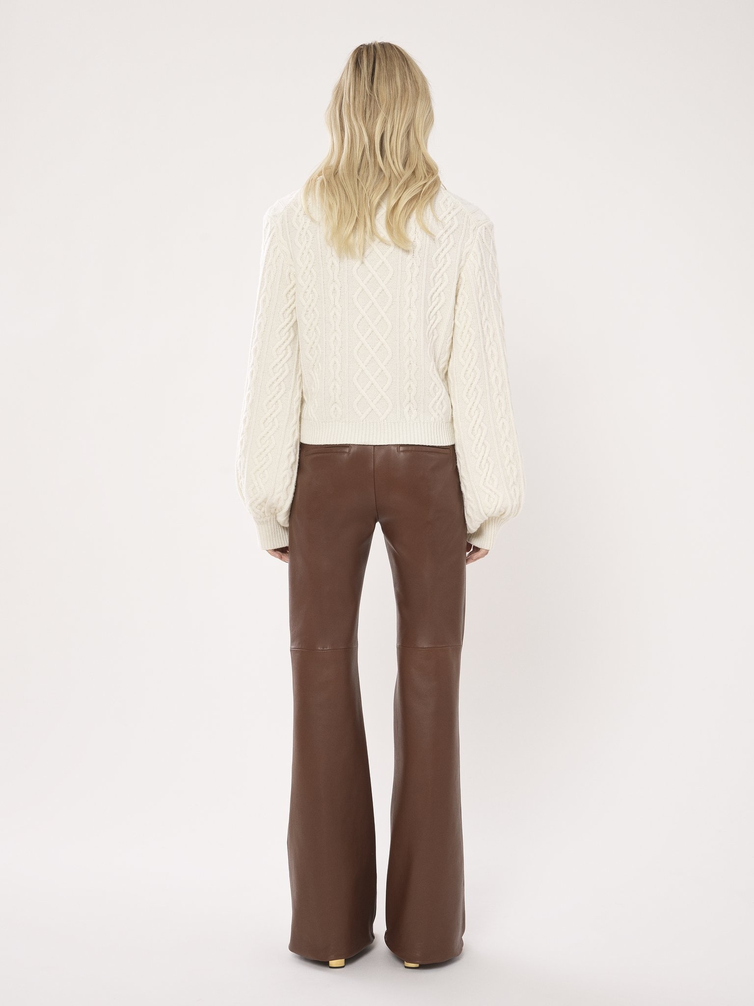 GENEROUS CABLE-KNIT SWEATER - 5