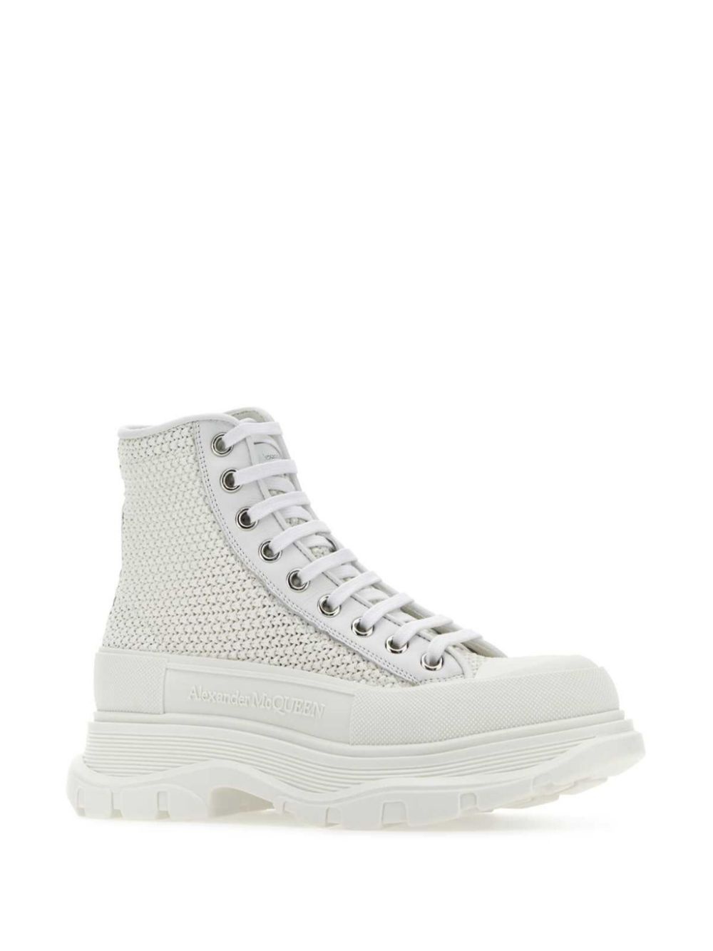 interwoven-design boots - 2