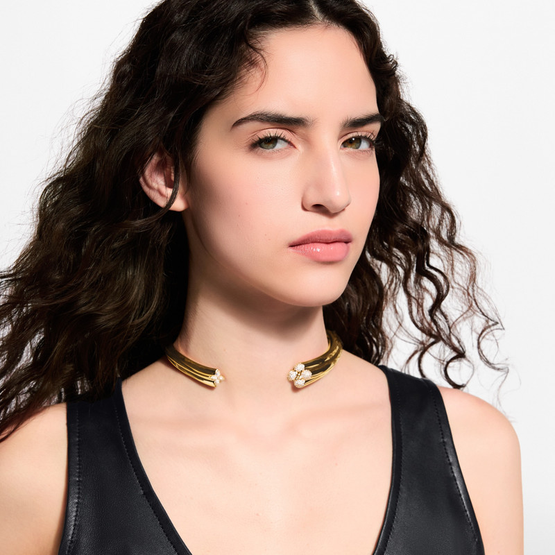LV Flower Comet Necklace 3