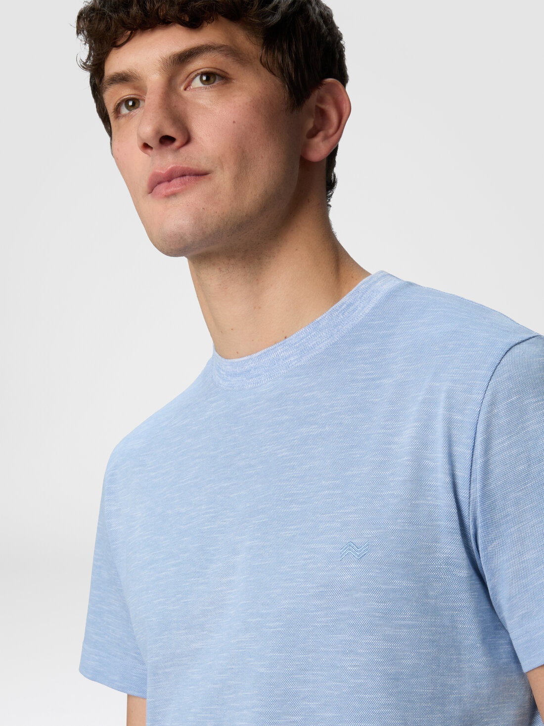 Crewneck T-shirt in slub cotton and linen with zigzag embroidery - 5