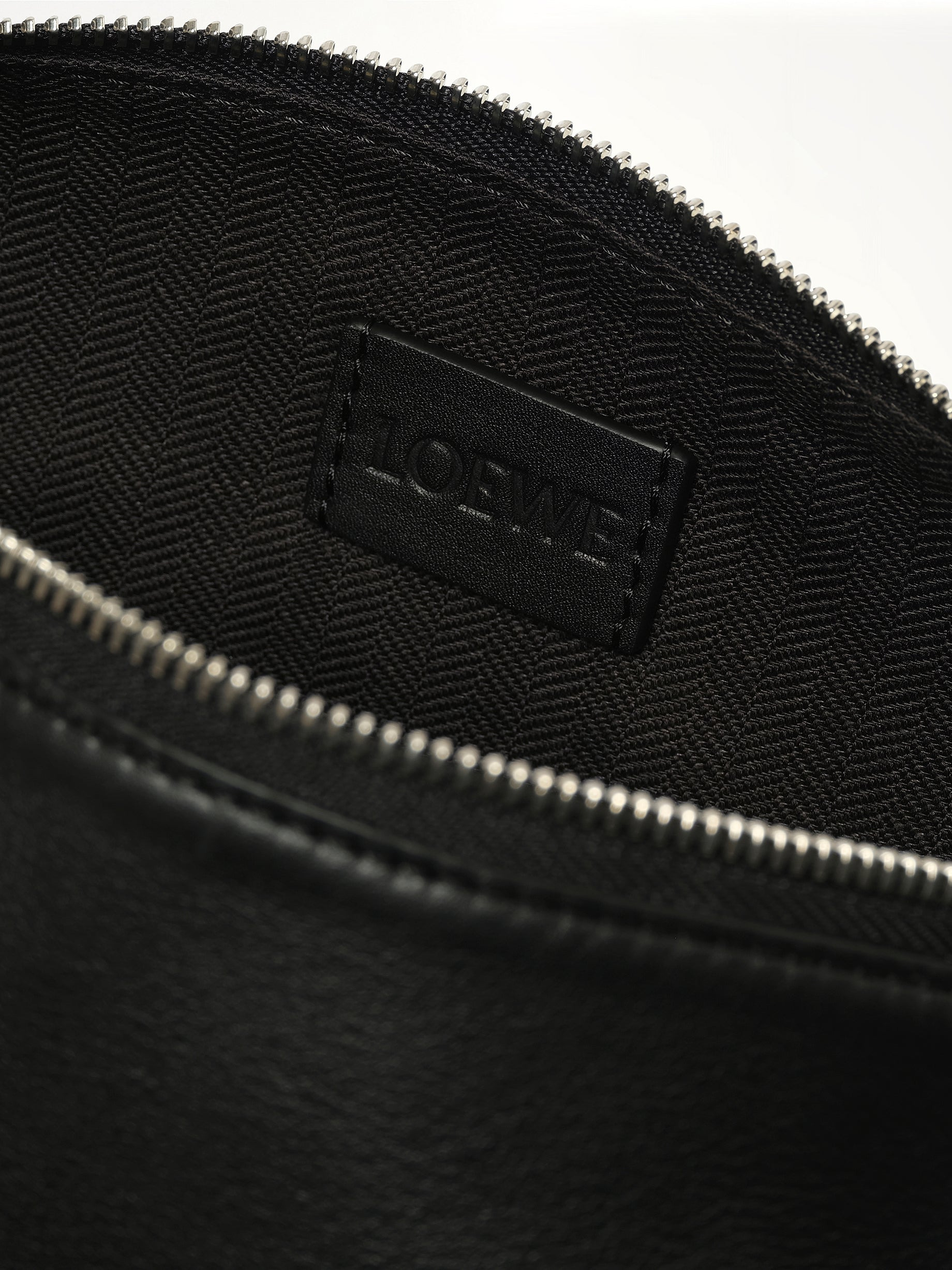 Cubi Crossbody Small in Black - 3
