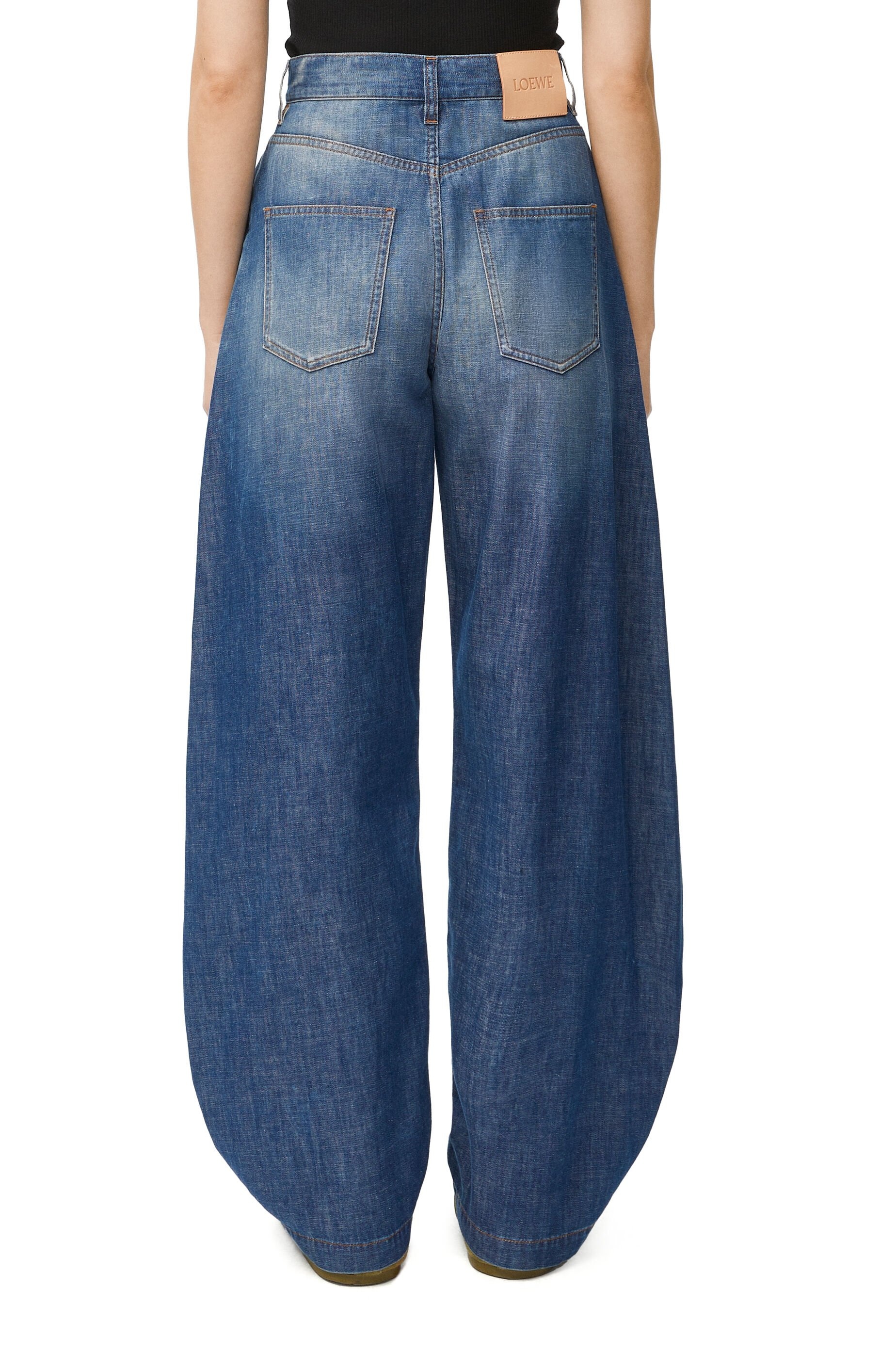 Adjusted fit balloon trousers in denim - 4