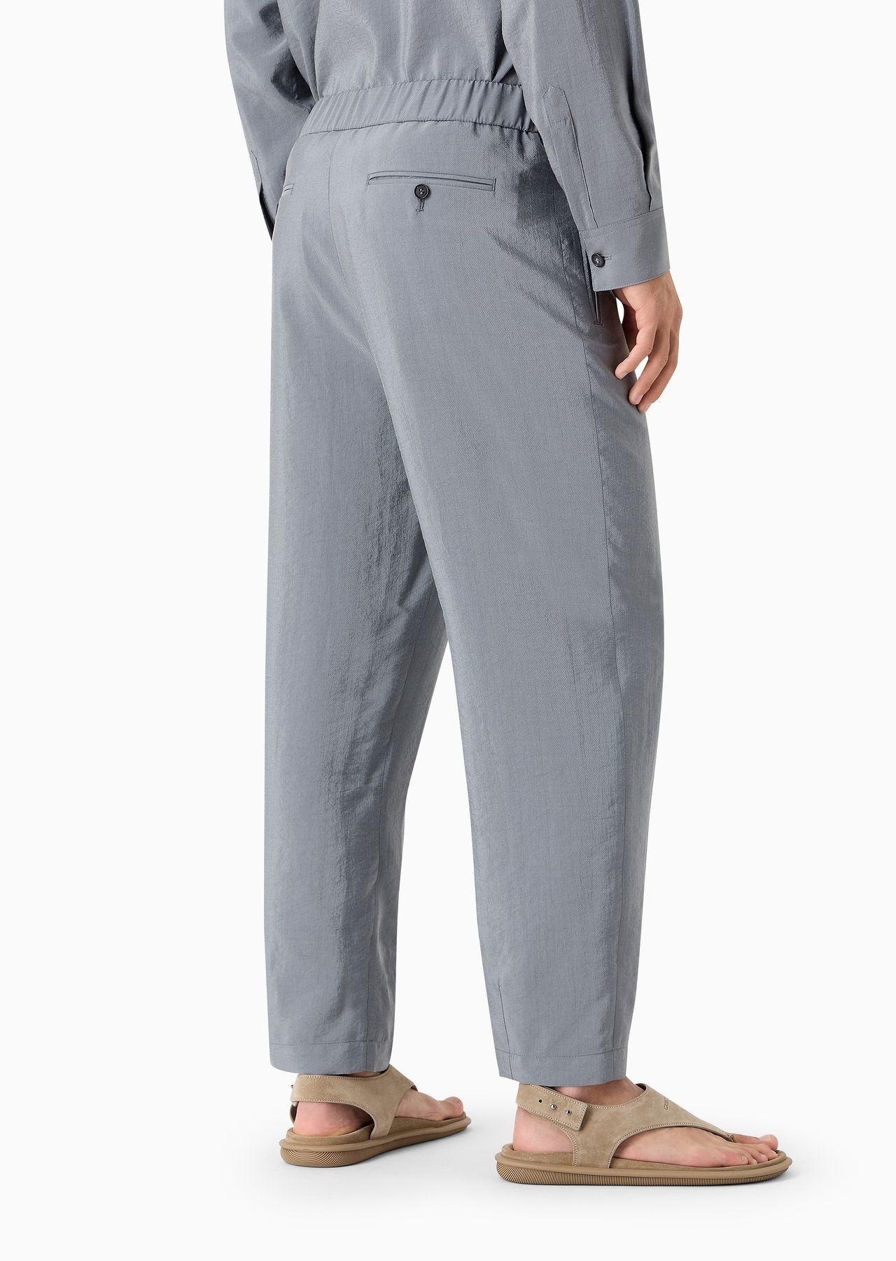 One-dart trousers in a silk-blend twill - 3