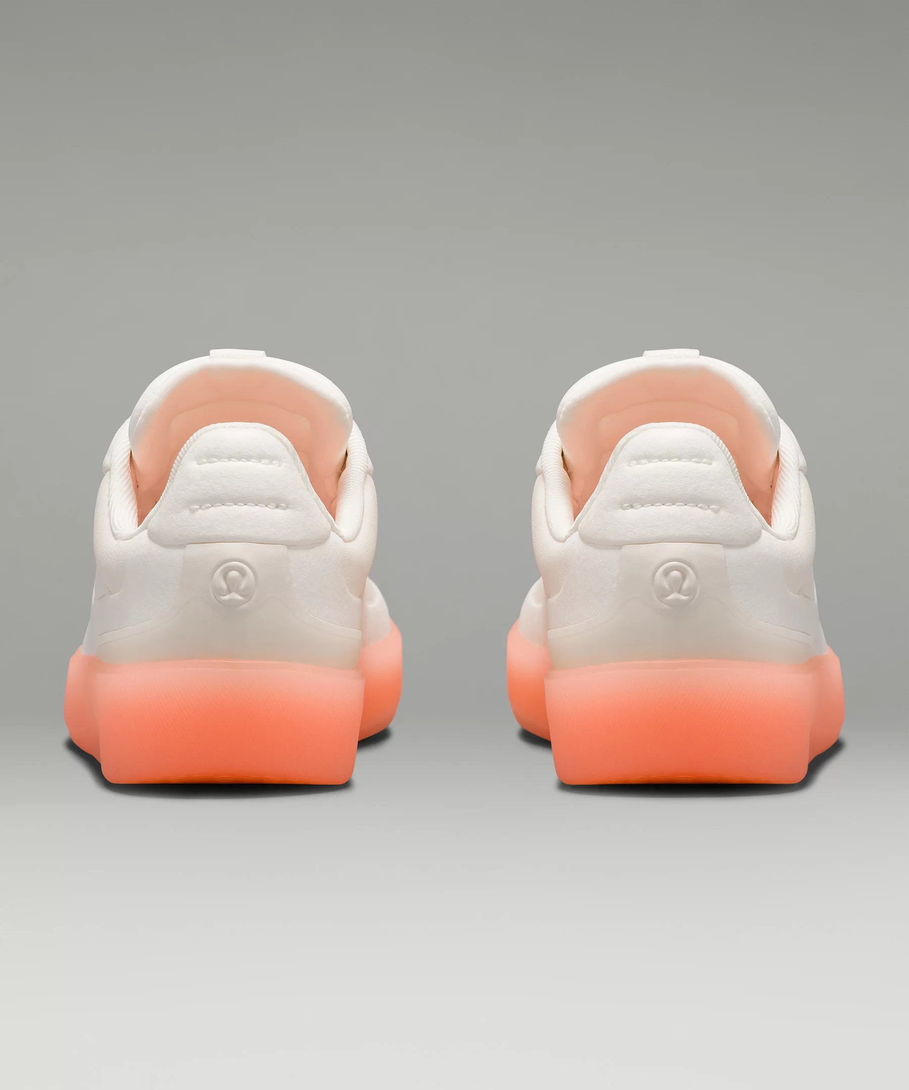 cityverse Women's Sneaker - 6