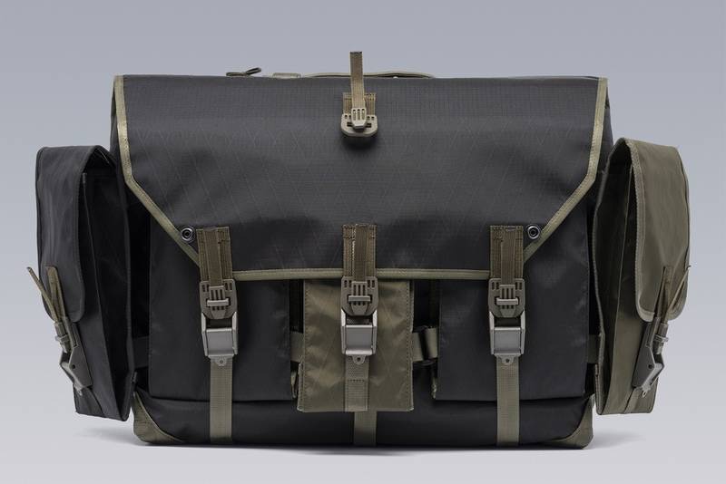 ACRONYM 3A-5 Messenger Einsatztasche Black ] | REVERSIBLE