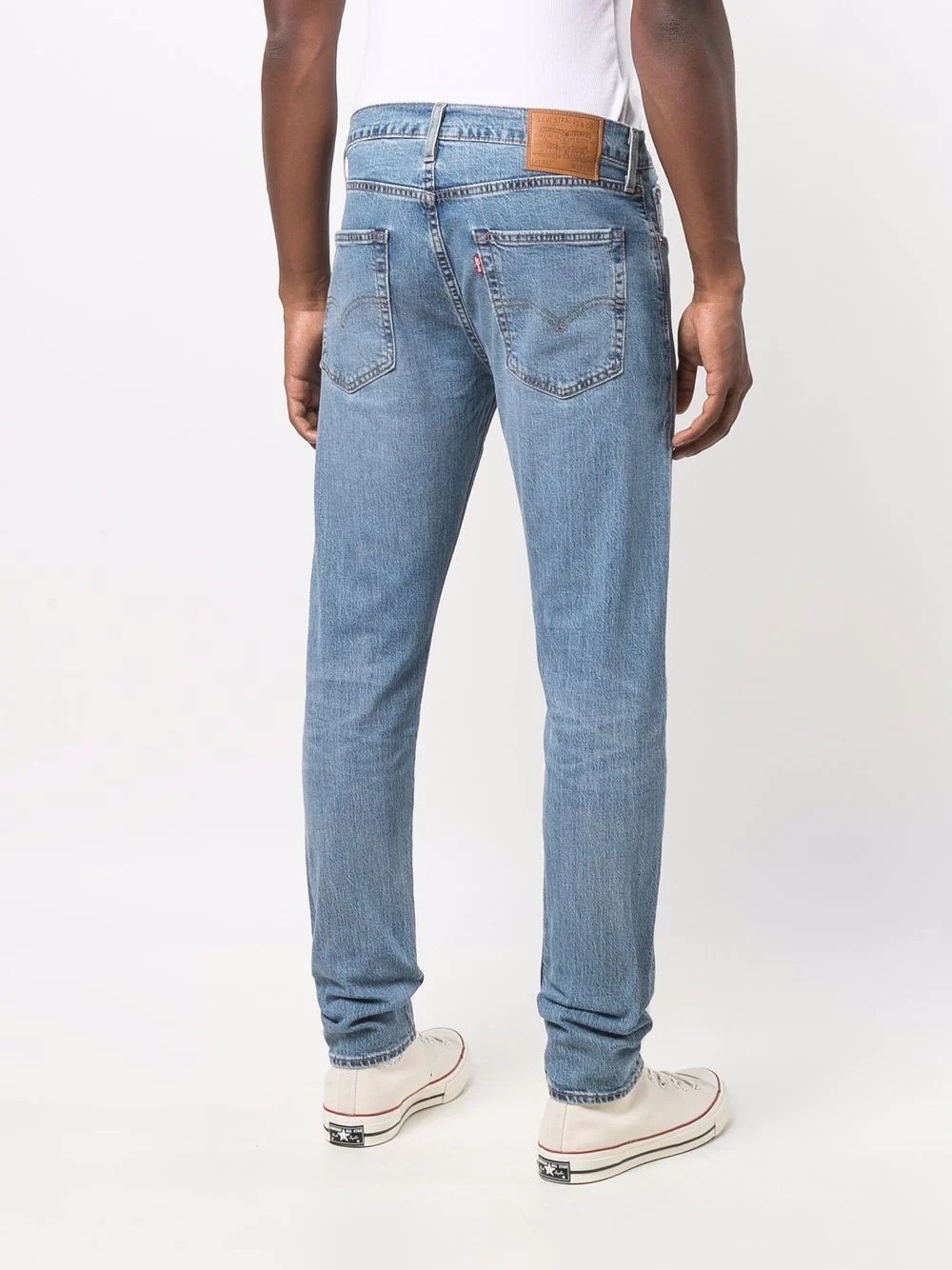 light-wash fitted jeans - 4