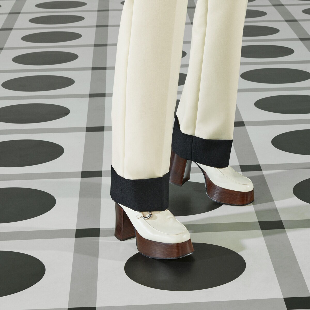 Wool mohair pant with turn-up hem - 4