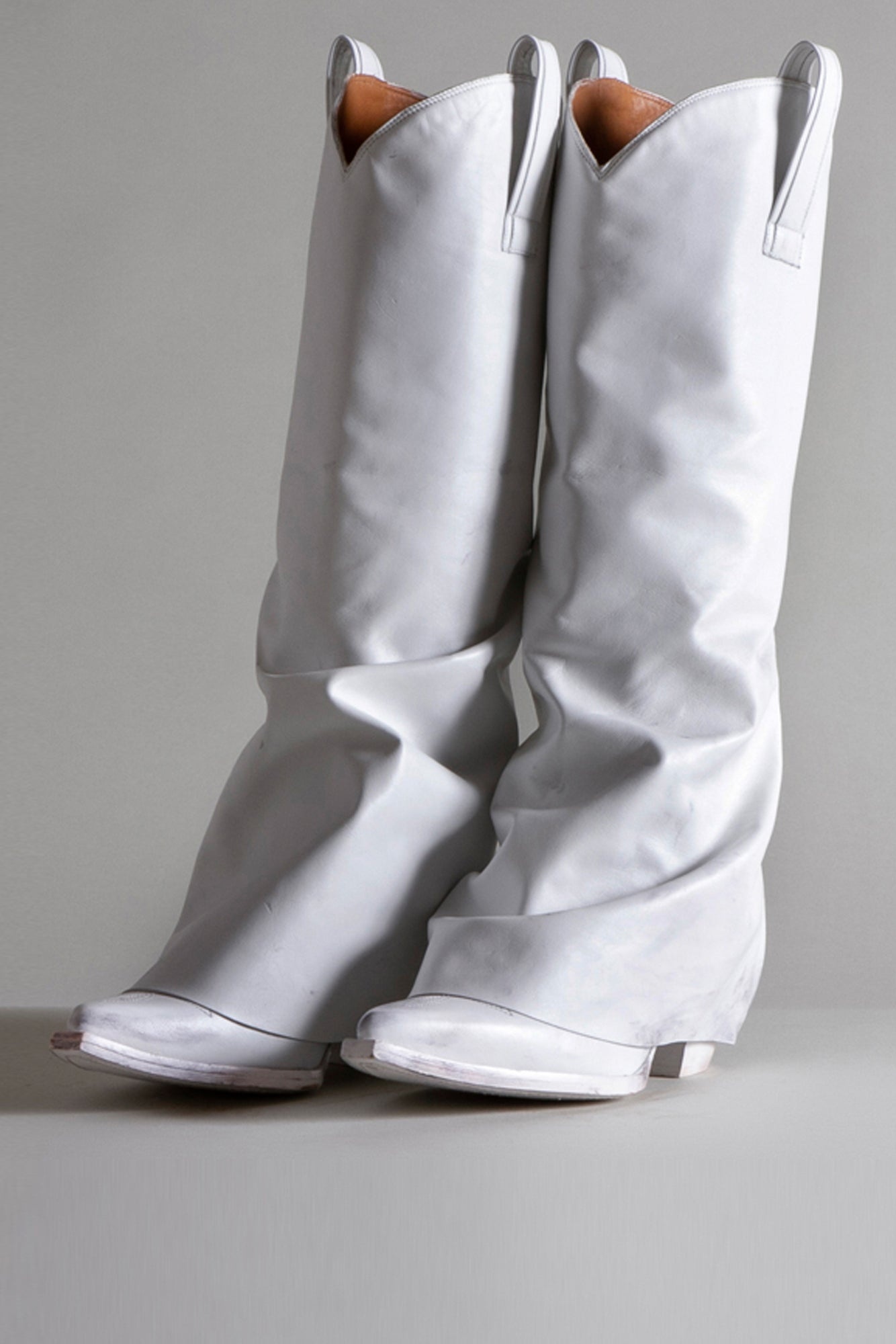 【関税込み】R13 ホワイト Buckled-Up Slouch カウボーイブーツ BUCKLED-UP SLOUCH COWBOY BOOT - CRACKLE WHITE - R13